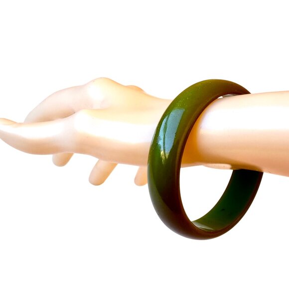 Vintage Bakelite Bangle Bracelet Green Smooth - Picture 12 of 16